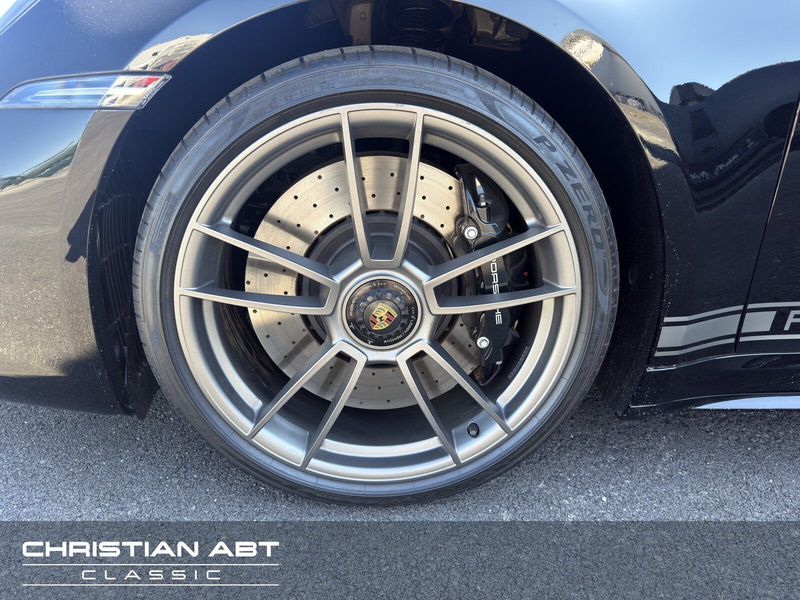 Fahrzeugabbildung Porsche 992 GTS Targa 50th Anniversary