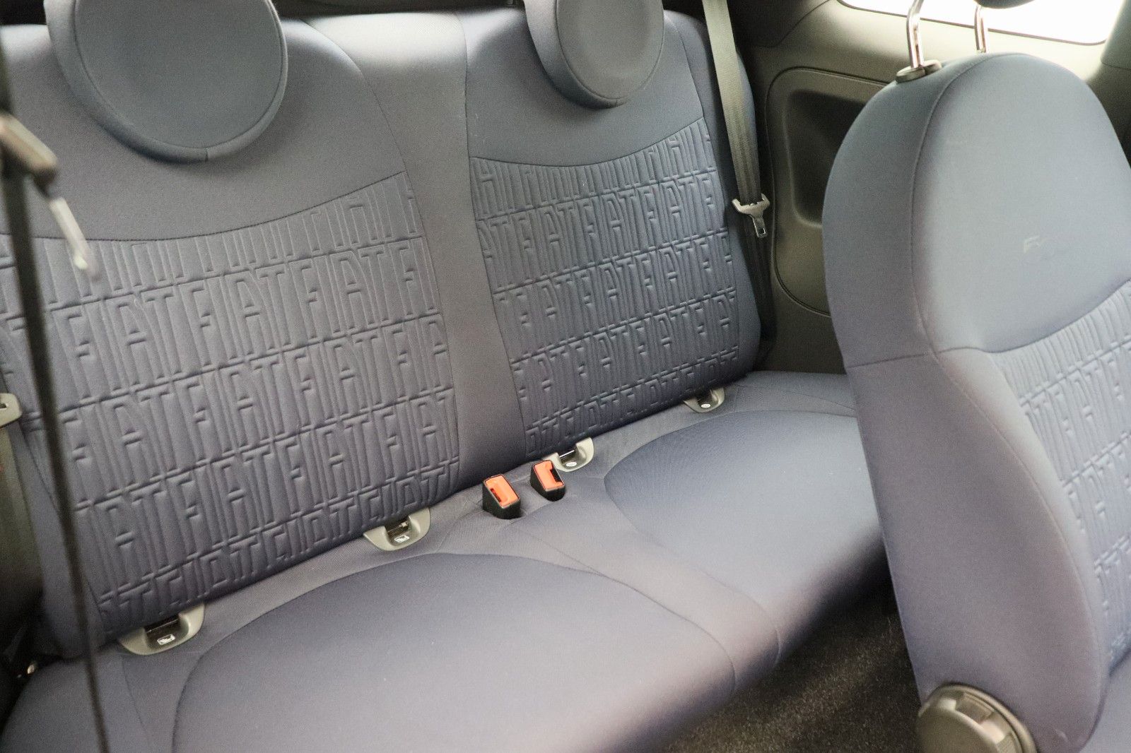 Fahrzeugabbildung Fiat 500 1.0 Club