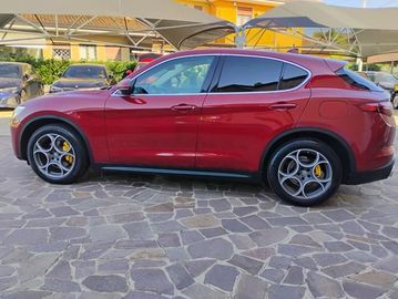 Alfa-Romeo Stelvio - 6