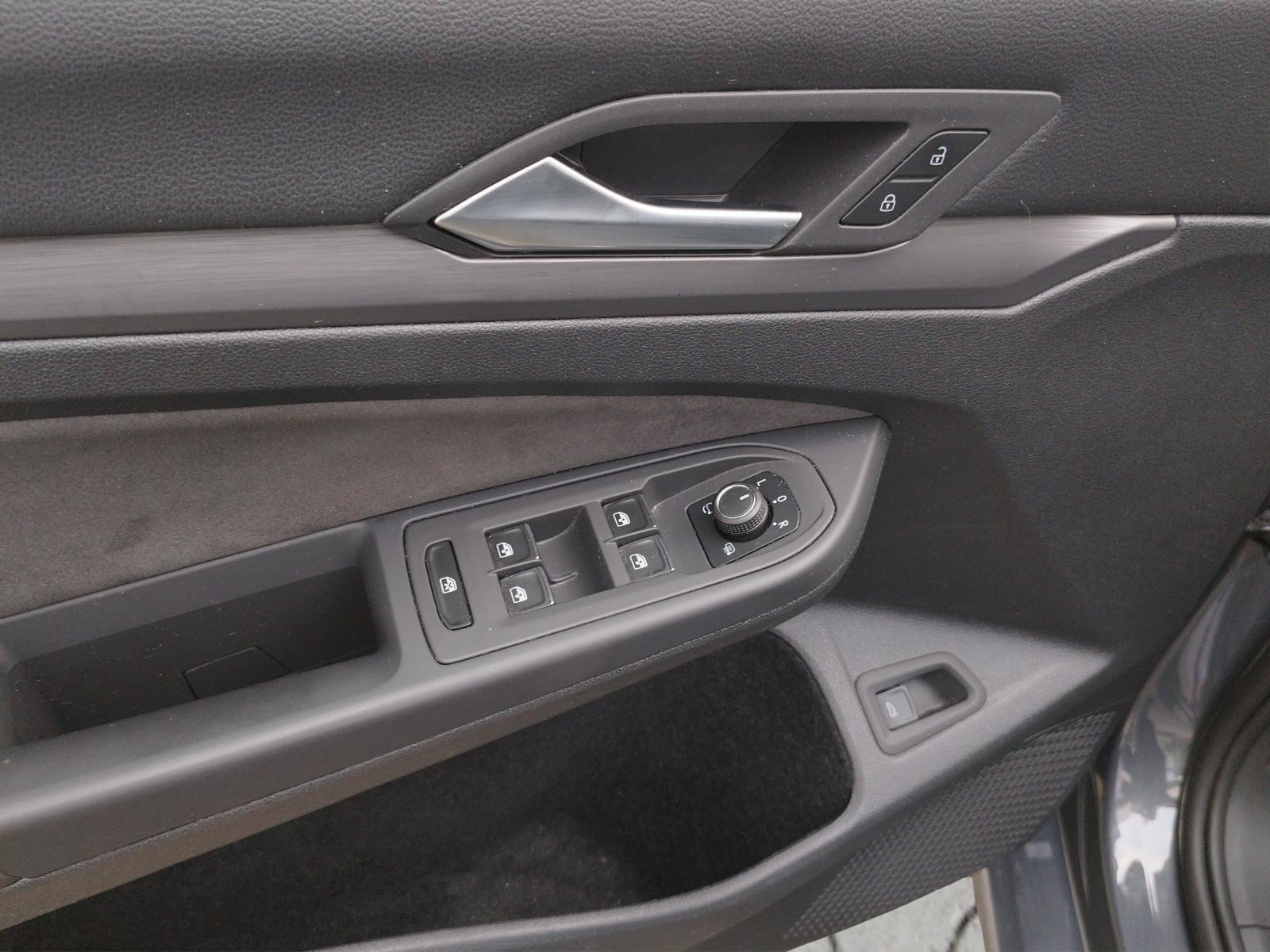 Volkswagen Golf VIII Variant Style 1.5 eTSI DSG AHK/KEYLESS, миниатюра 8