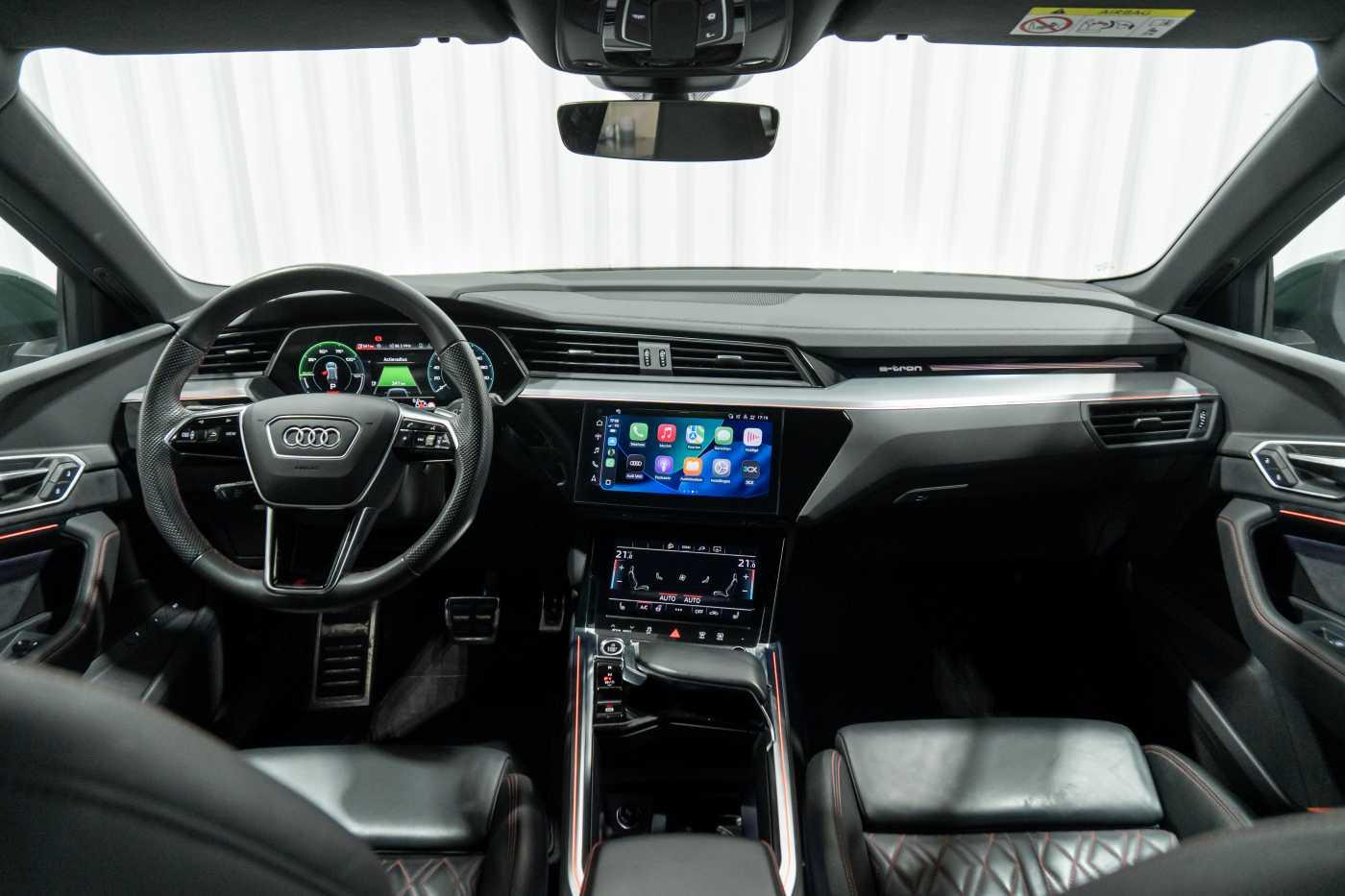 Audi Q8 e-tron 55 Quattro Competition Goodwood Green 