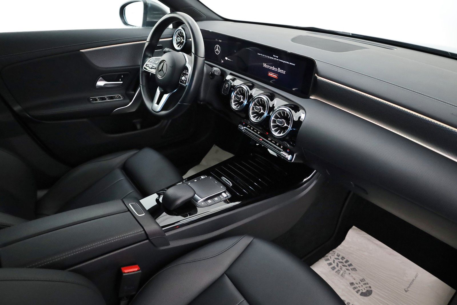 Fahrzeugabbildung Mercedes-Benz CLA 250e Coupe,Progressive,Leder,Navi,SH,Kamera