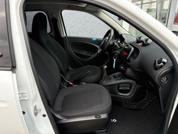 Fahrzeugabbildung Smart ForFour  Passion Klimaaut. Tempomat Faltdach