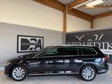 Volkswagen Passat Variant Highline 4Motion/LED/ACC/DCC - mit Diesel-Antrieb: Alcantara, mit Navigationssystem, Kombi