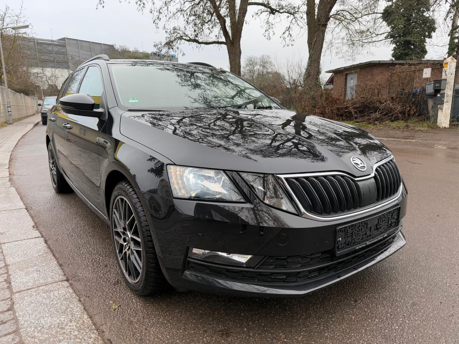Skoda Octavia Combi Ambition Navi Tempo APP