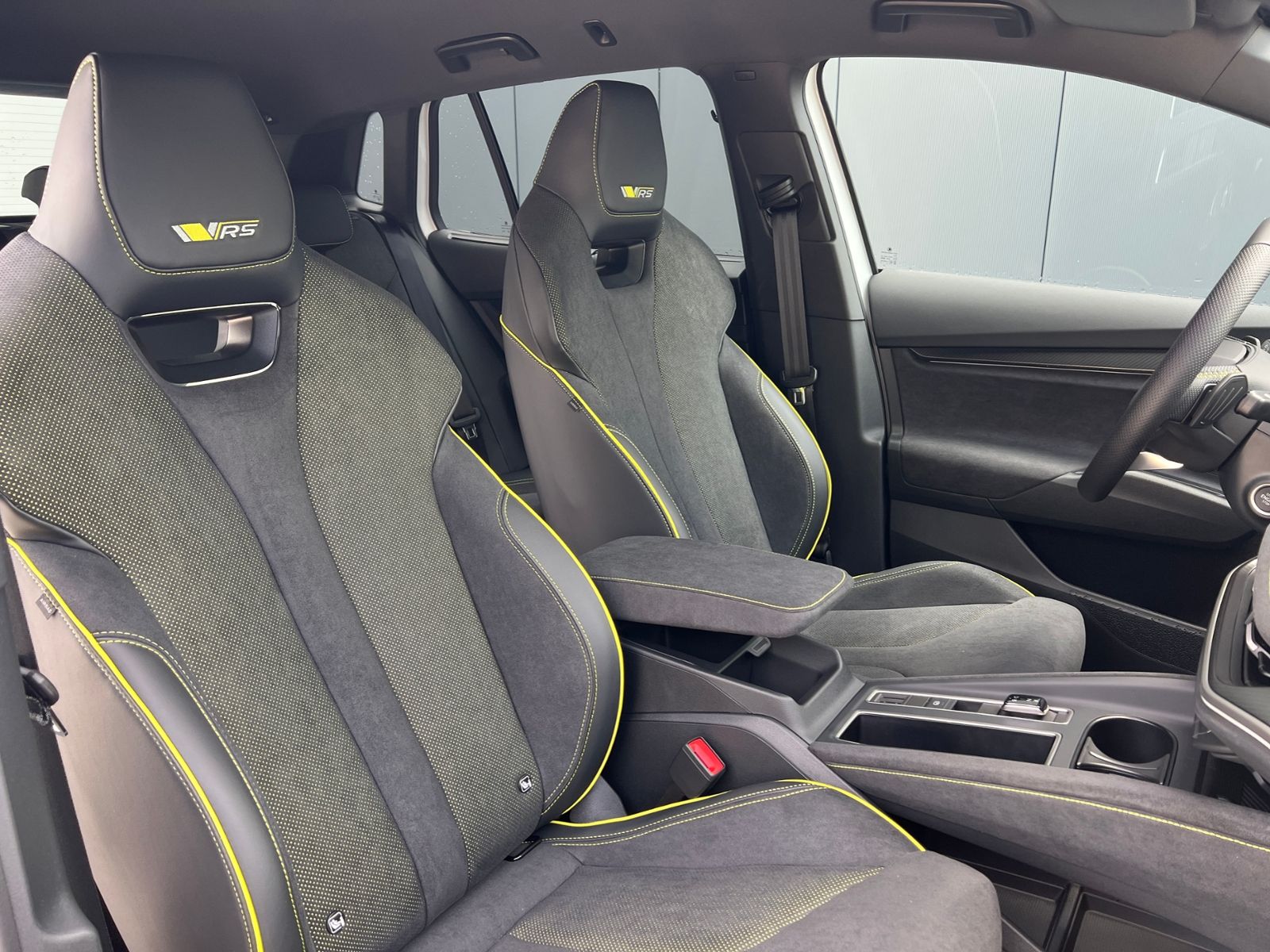 Fahrzeugabbildung SKODA Elroq RS 4x4 *Matrix-LED, AHK, 21'-LM*