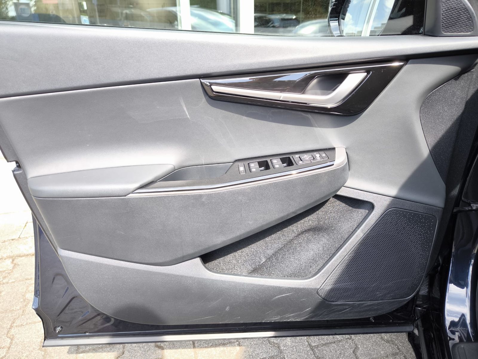 Fahrzeugabbildung Kia EV6 2WD NAVI+LED+SHZ+KAMERA+DAB+ACC+19"