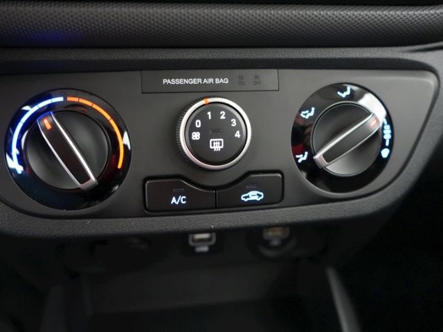 i10 TREND+NAVI+RÜCKFAHRKAMERA+SITZHEIZUNG+LENKRA