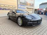 Porsche Panamera 4 E-Hybrid Finan Garantie - Porsche Panamera aus 2018 mit Hybrid-Antrieb