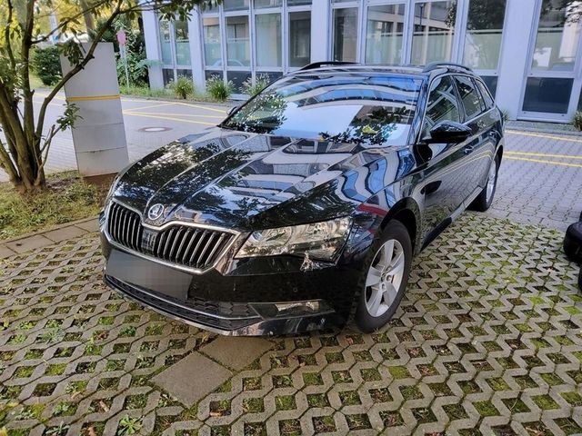 Skoda Superb Combi Ambition Columbus 19%