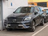 Mercedes-Benz ML 350 CDI*AMG Line*Distronic*Leder*Comand*SD - Mercedes-Benz ML-Klasse Gebrauchtwagen in Berlin