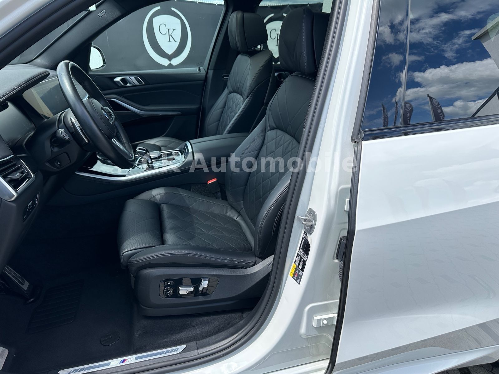 Fahrzeugabbildung BMW X5 xDrive 45 e M Sport/Pano/Laser/Kam360°/AHK
