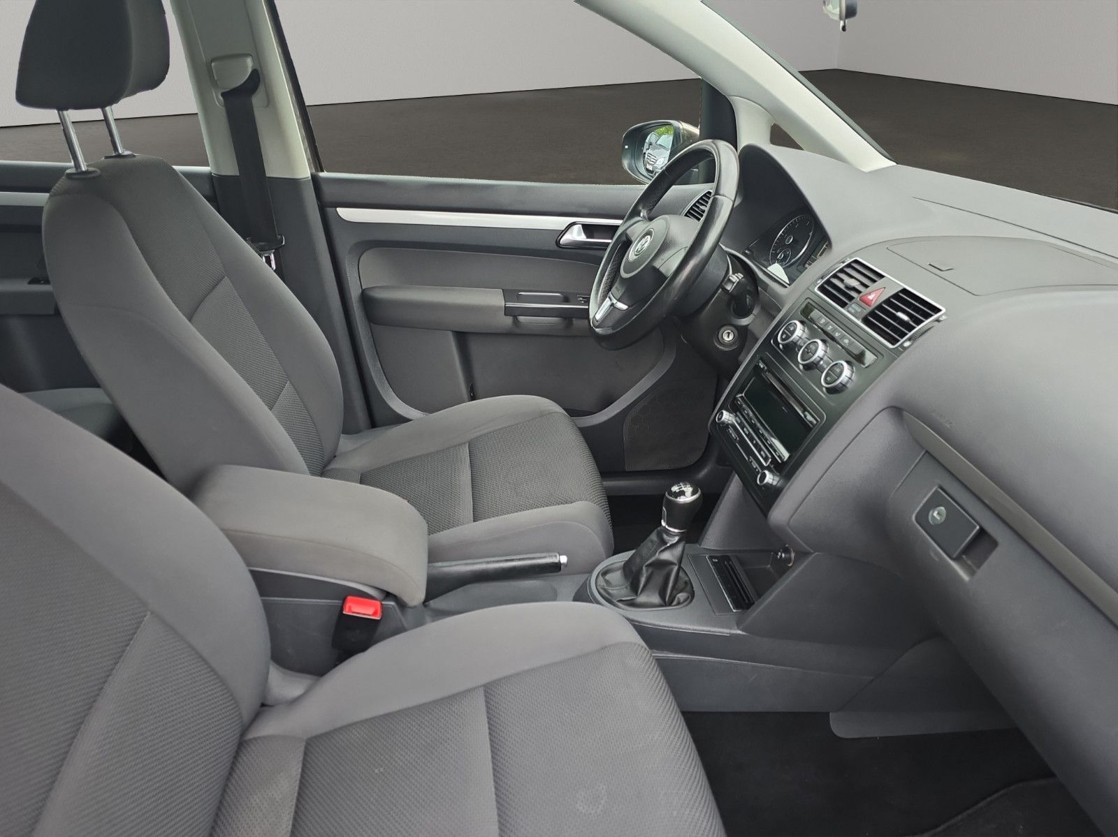 Fahrzeugabbildung Volkswagen Touran Trendline 1,6TDI 7 Sitze Tempomat