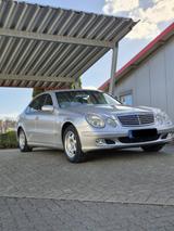 Mercedes-Benz E 220 CDI Classic - Mercedes-Benz E 220 aus 2004: Cdi