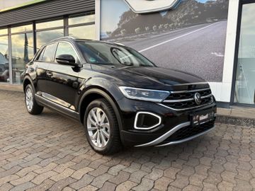 Fahrzeugabbildung Volkswagen T-Roc 1.5 TSI Style DSG AHK Navi Matrix
