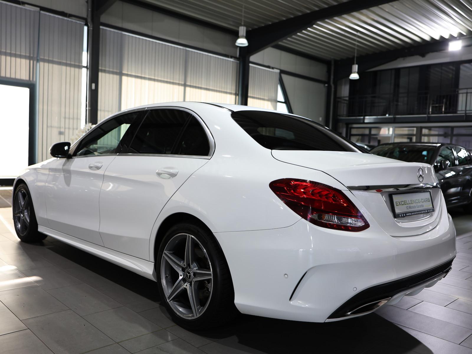 Mercedes-Benz C 180 CGI LIMOUSINE AMG-LINE STYLING VOLL-LEDER