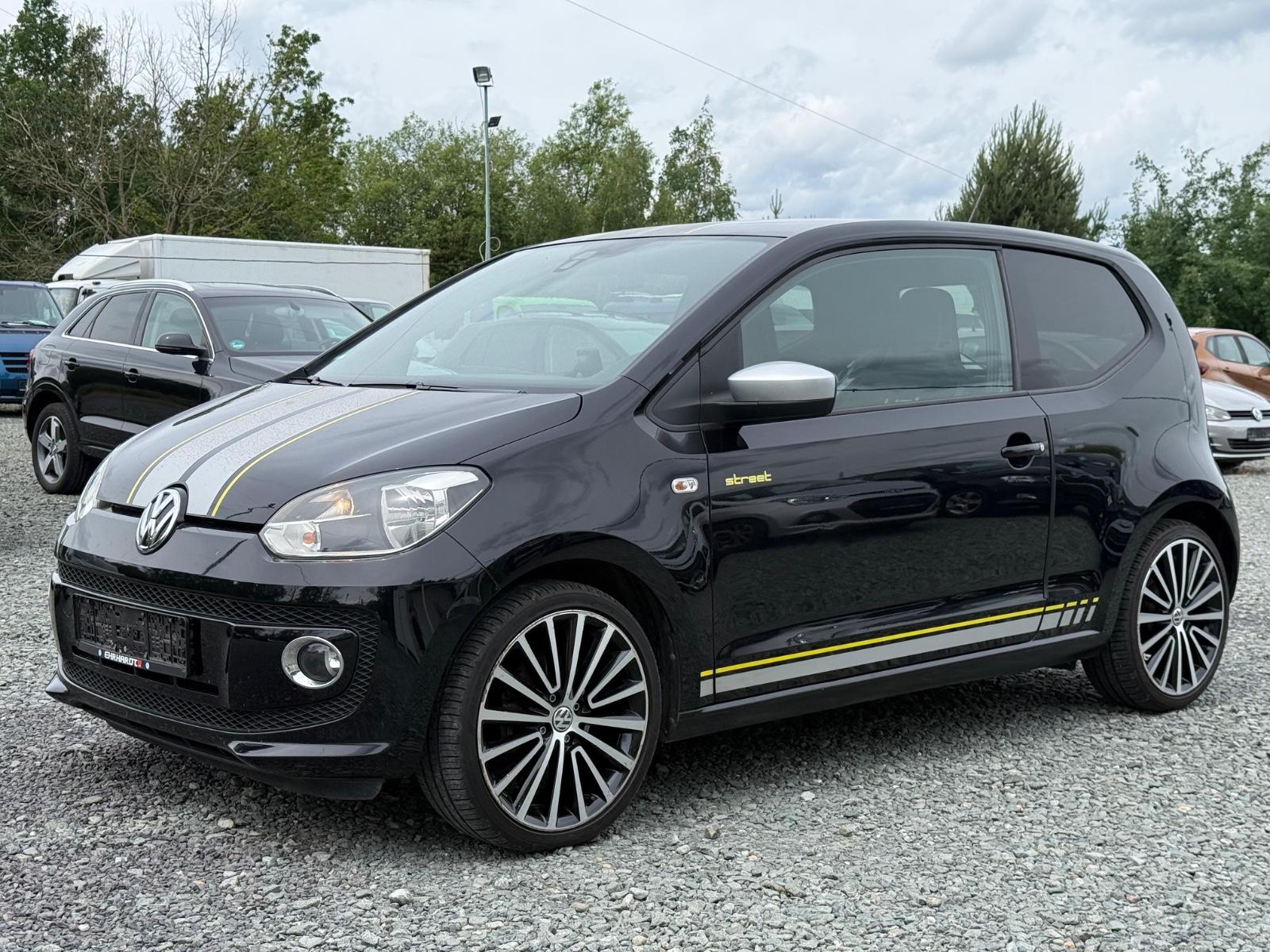 Volkswagen up! street up!*SHZG*Klima*Navi*Scheckheft*8Fach*