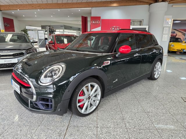 MINI John Cooper Works Clubman All4 1. Hand