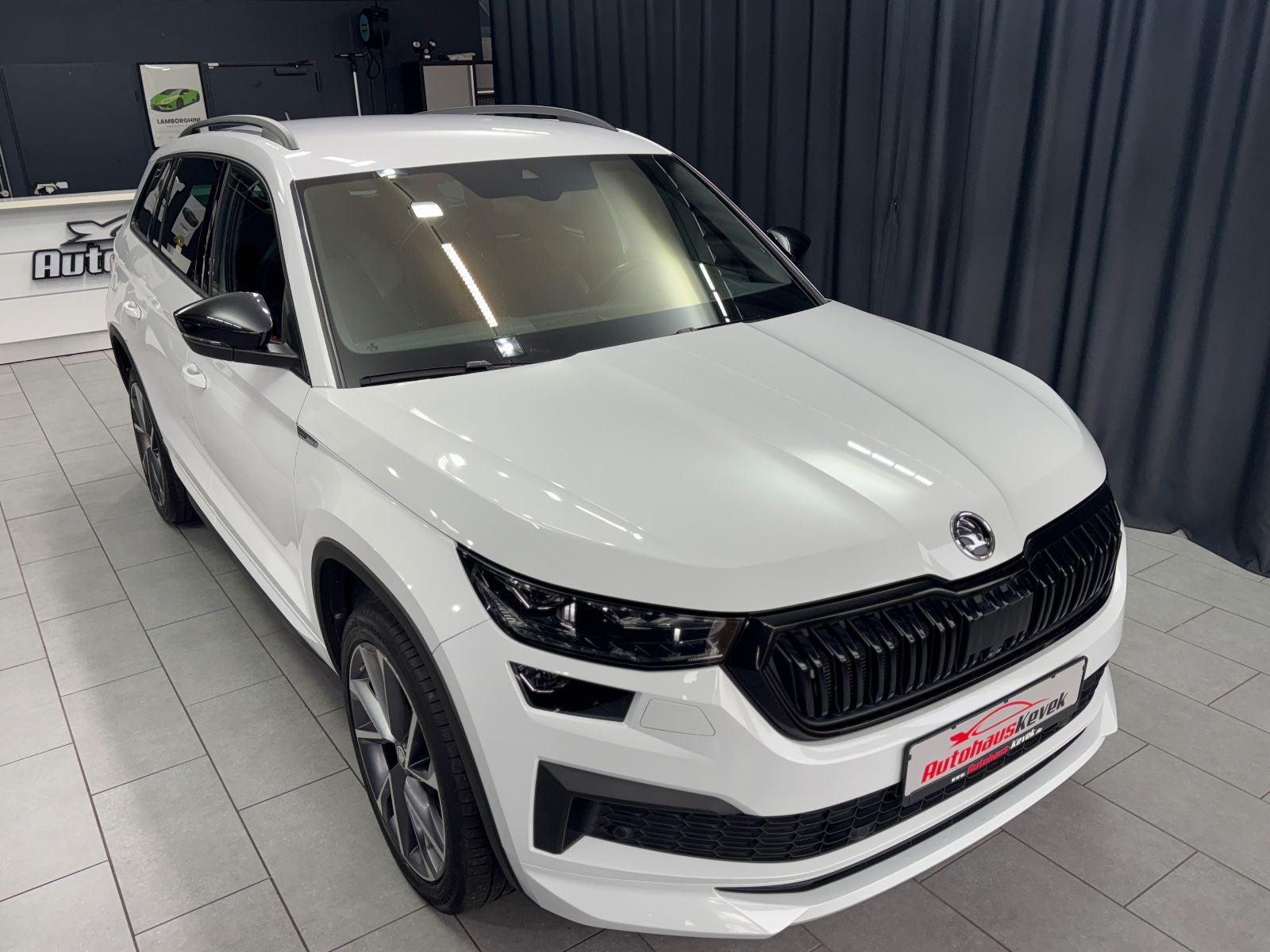 Fahrzeugabbildung SKODA Kodiaq Sportline 4x4|DSG|7-SITZER|AHK|ACC