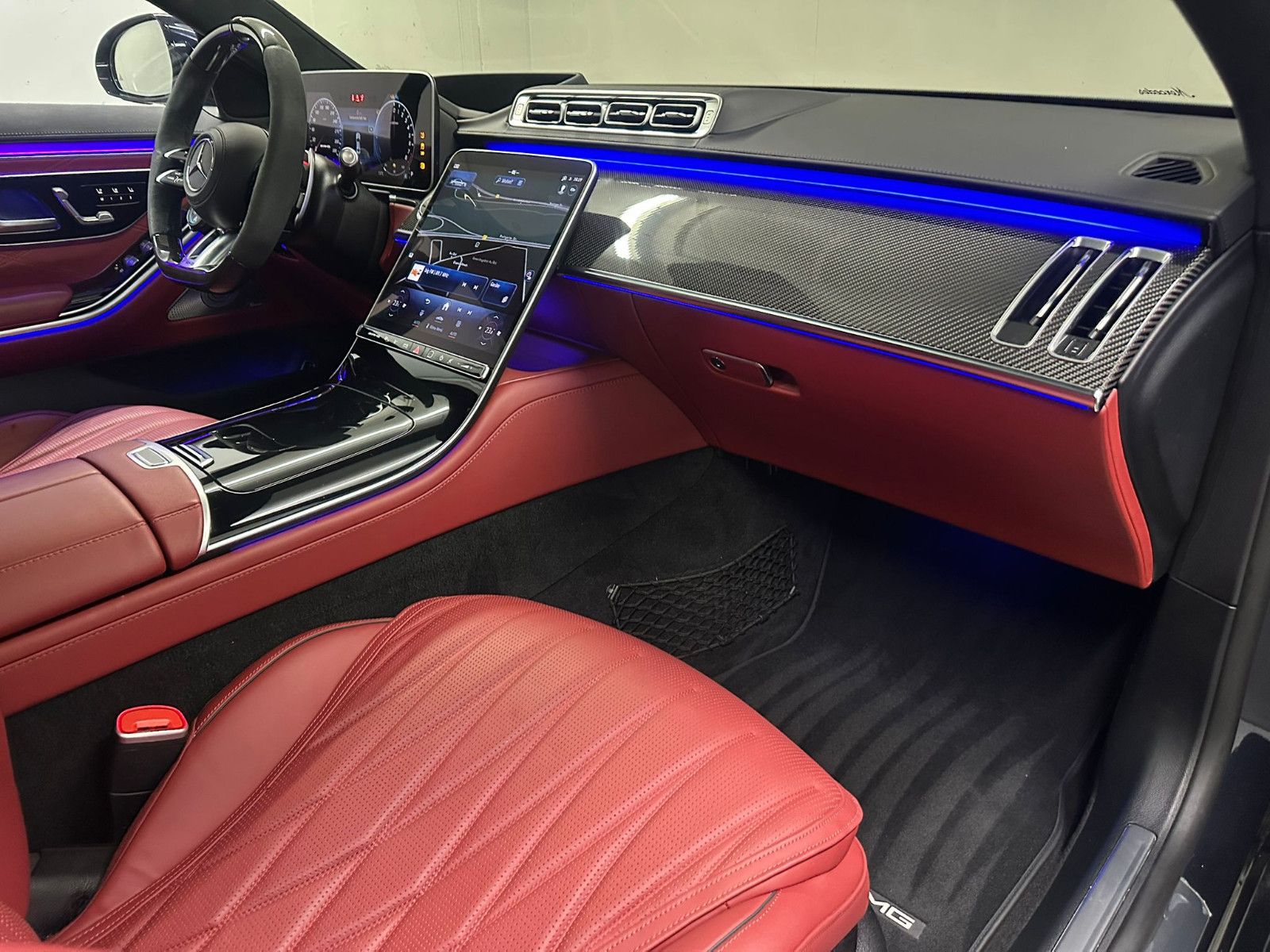 Fahrzeugabbildung Mercedes-Benz S 63 E Performance *EXKLUSIV*TV*PANO*FOND ENTER