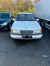 Mercedes-Benz Mercedes C180 88000 KM Neu TüV - gebrauchte Mercedes-Benz C 180 aus dem Jahr 1994