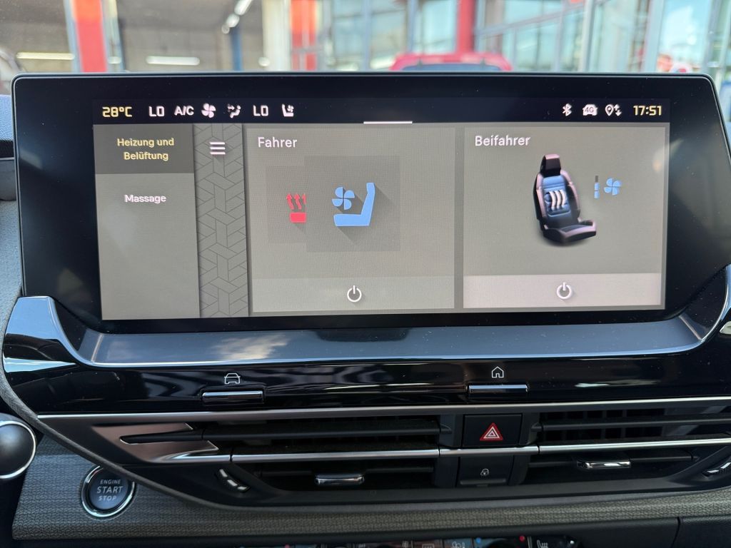 Fahrzeugabbildung Citroën C5 X PureTech 180 Start&Stop EAT8 SHINE PACK