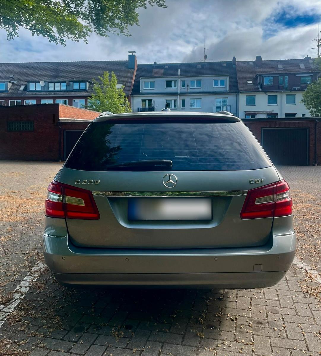 Mercedes-Benz 220 2010 — photo 5