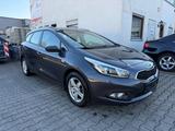 Kia  Ceed SW 1.4 Benzin  2014 TÜV neu  Frisch gewart - gebrauchte Kia cee'd Sportswagon aus dem Jahr 2014