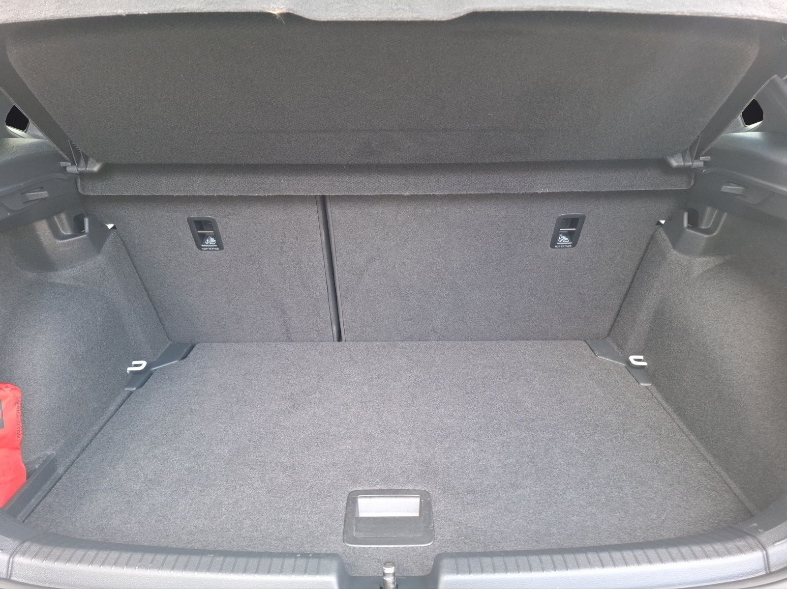 Fahrzeugabbildung Volkswagen Polo TSI R-Line DSG Matrix Navi AID ACC RFK SH