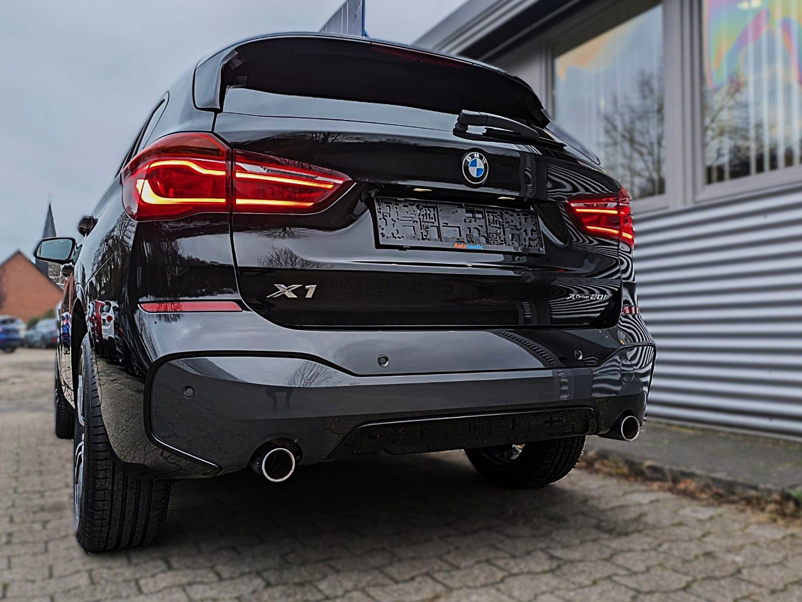 Fahrzeugabbildung BMW X1 XDRIVE 20i M SPORT LEDER PANO ACC NAVI-PL LED