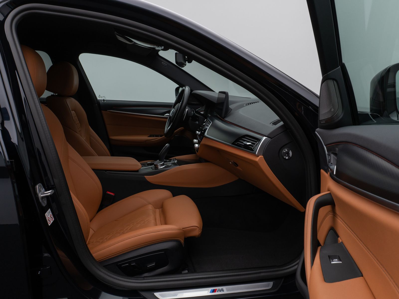 Fahrzeugabbildung BMW 530e M Sport 360°Laser HUD DAB H/K Komfort Alarm