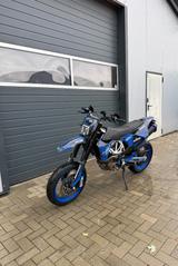 Husqvarna 701 Supermoto - HUSQVARNA 701 SUPERMOTO
