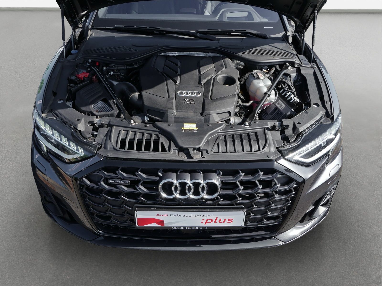 Audi A8 - Bild 18