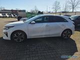 Kia Ceed 1.6 CRDi Platinum Edition AHK*Kamara*4xSHZ* - Kia mit Diesel-Antrieb: Limousine, Schaltgetriebe