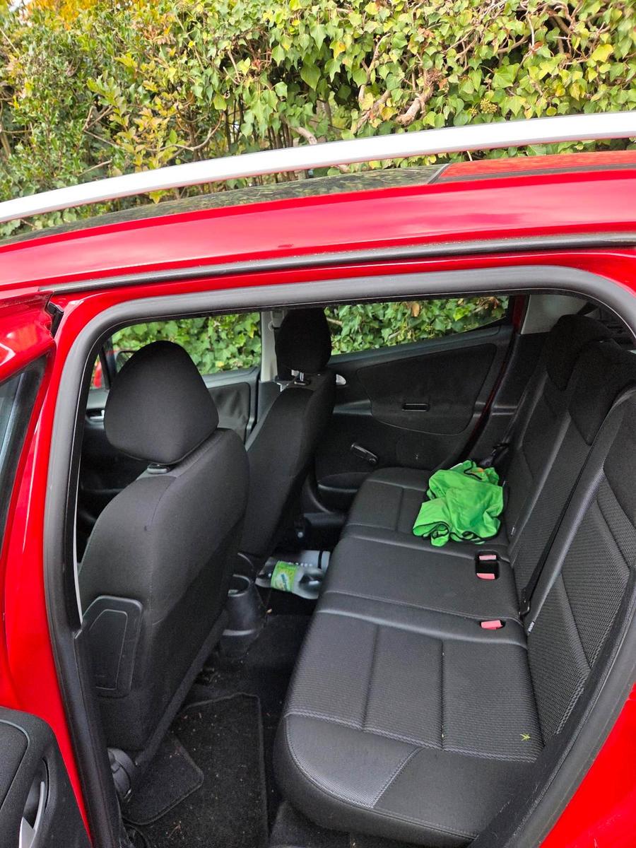 Peugeot 207 2011 — engine 111 HP (82kW)