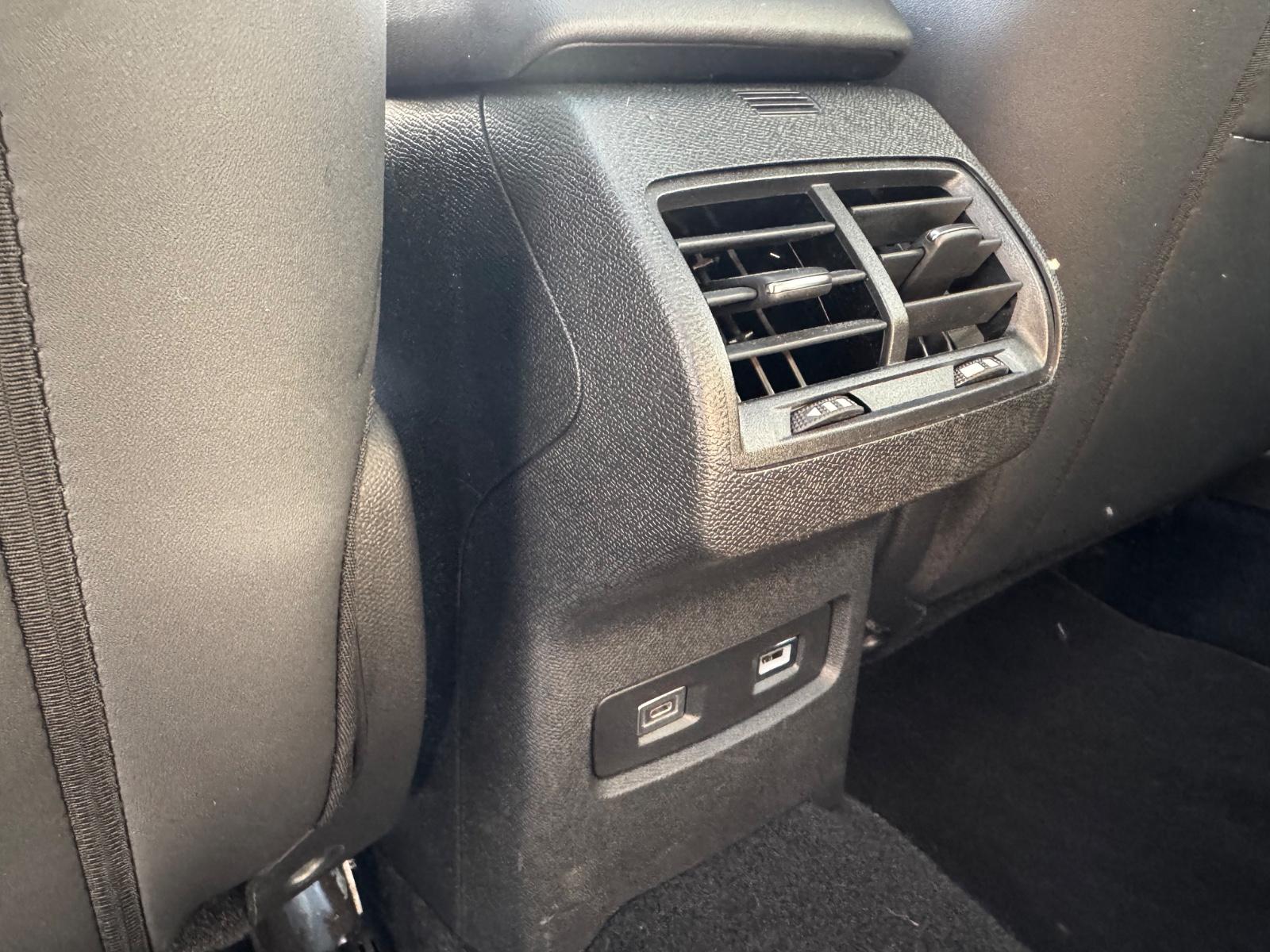 Citroën C4 Lim. Max Pano - E.Sitze - HuD - Kamera uvm...