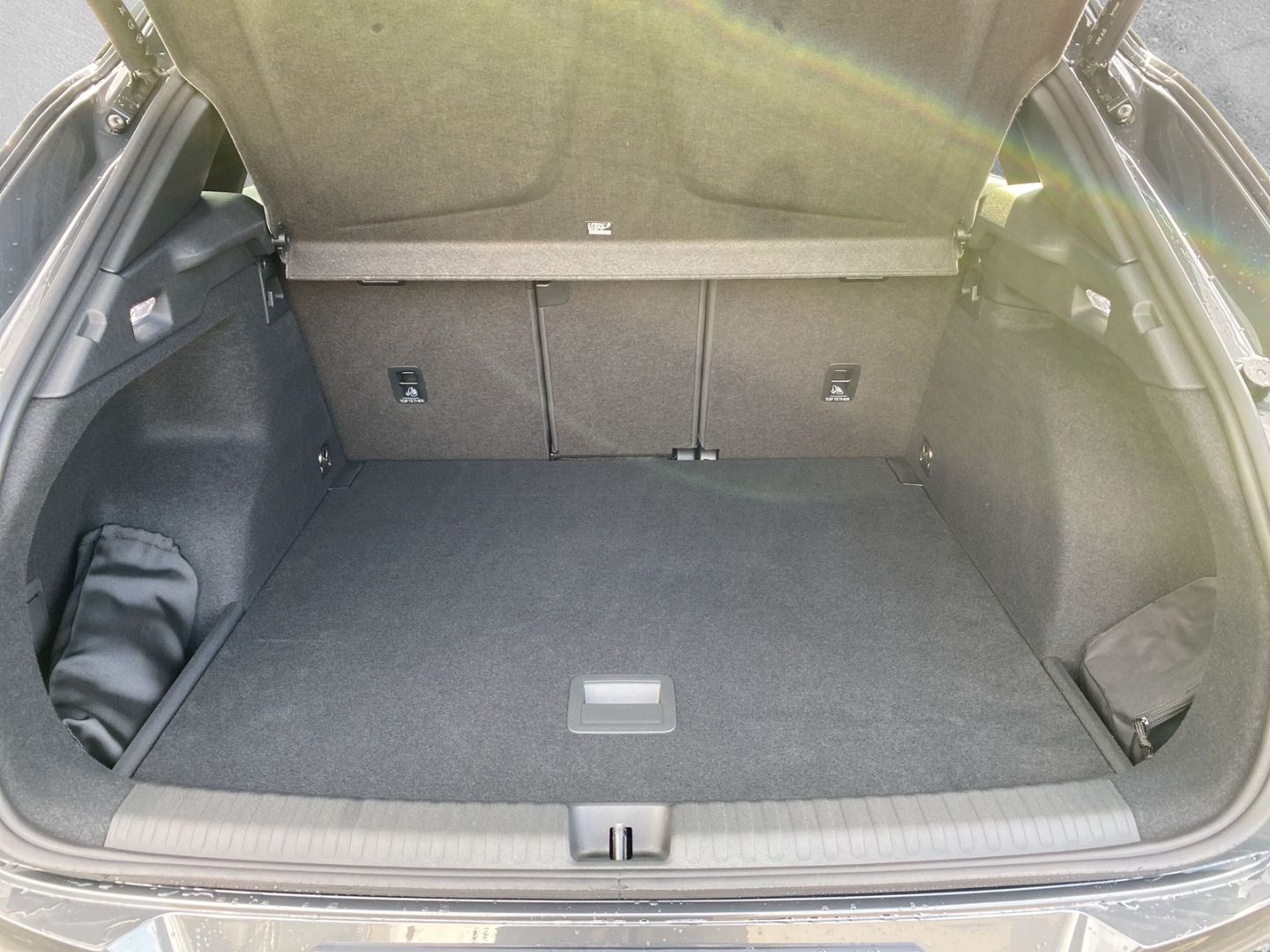 Fahrzeugabbildung CUPRA Terramar 2.0 TSI 4Drive*NAVI*HUD*Seenheiser*