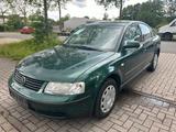 Volkswagen Passat 1.6 Klimaautomatik - gebrauchte Volkswagen Passat aus dem Jahr 1999