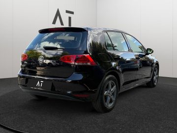 Volkswagen Golf - 5