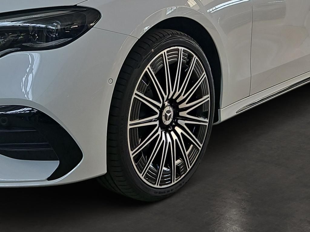 Fahrzeugabbildung Mercedes-Benz E 450d 4M T-Modell +AMG+AHK+AIRMATIC+PANO+HEAD++