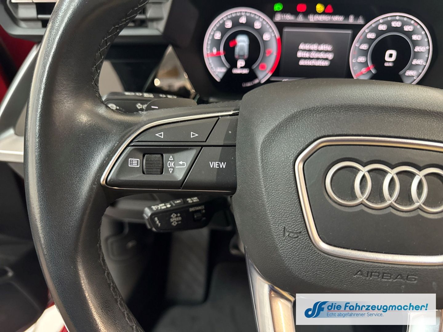Fahrzeugabbildung Audi A3 Sportback 40 TFSI quattro S line El. Panodach