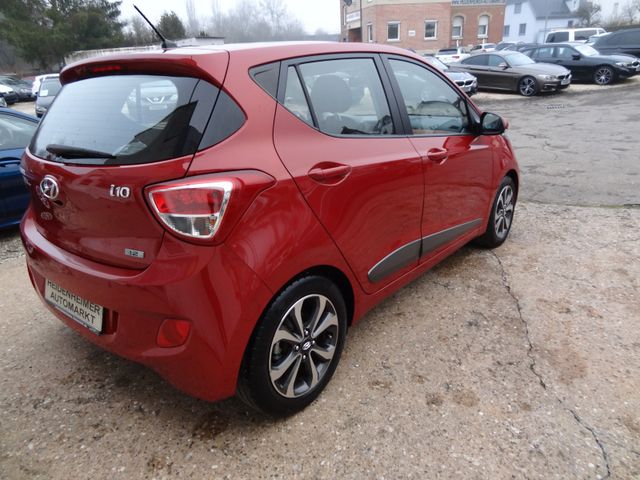 Fahrzeugabbildung Hyundai i10 FIFA World Cup Edition/2.Hd/Klima/Garantie/