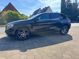 Mercedes-Benz GLA 200 Auto Euro6 *Leder+Kamera* - Mercedes GLA-Klasse bis 10.000 Euro
