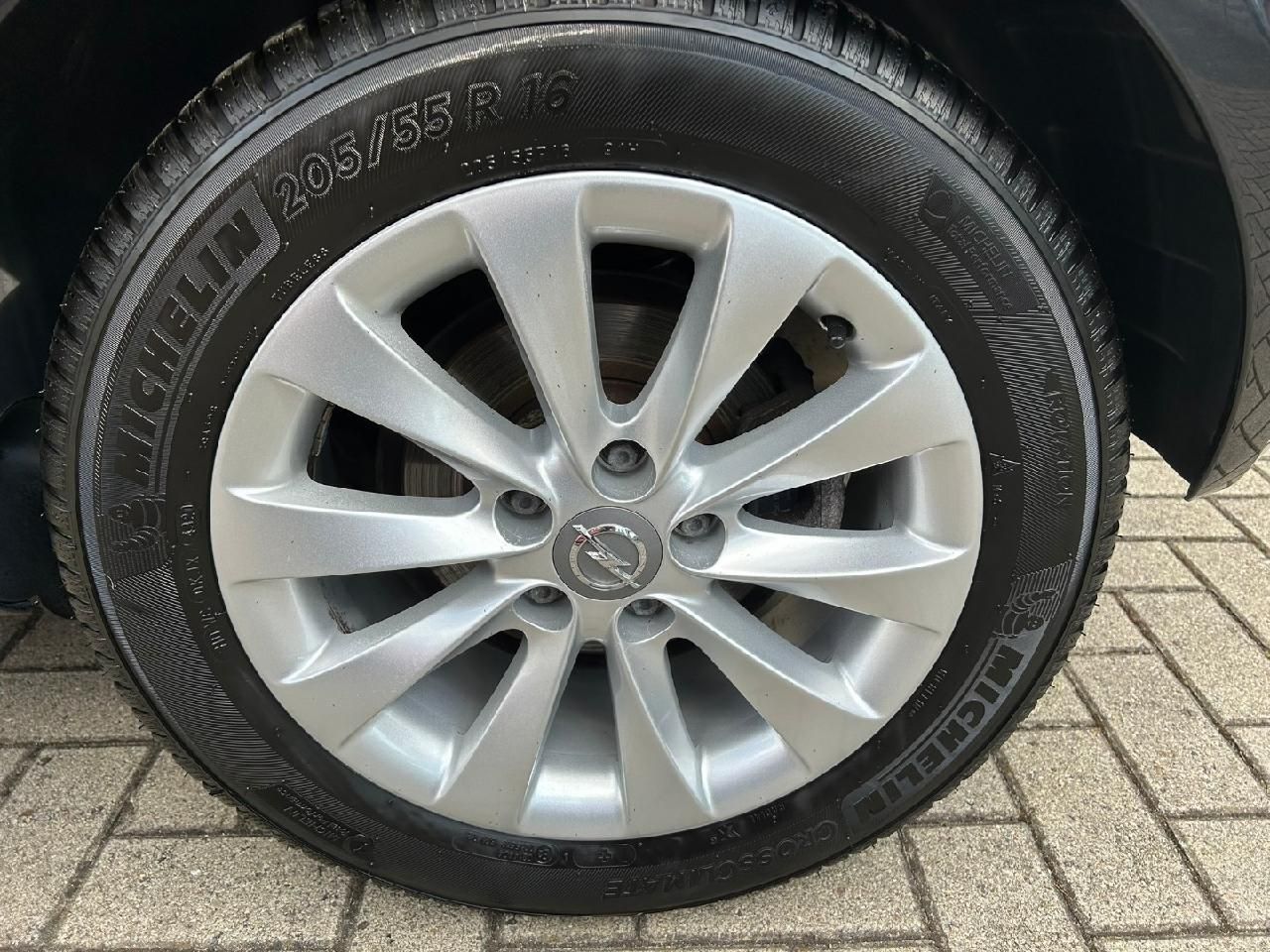 Fahrzeugabbildung Opel Meriva 1,4 150 Jahre Opel