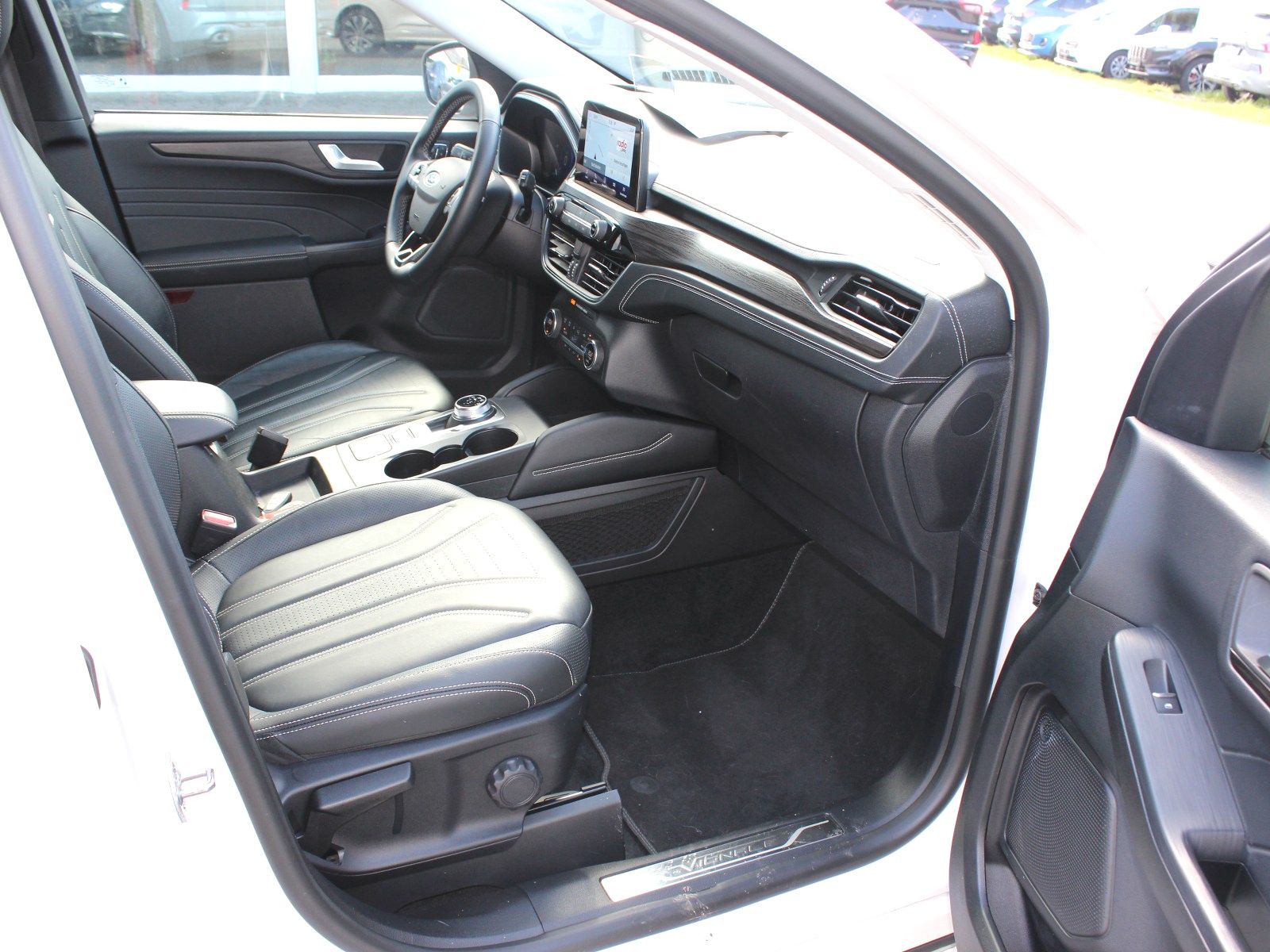 Fahrzeugabbildung Ford Kuga Plug-In Hybrid Vignale 2,5 Duratec