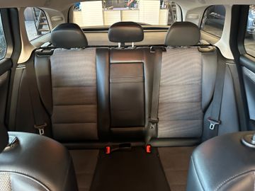 Mercedes C 200 - 12