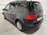 Volkswagen Touran 2.0 TDI DSG Comfortline Navi Pano Klima P - Volkswagen Touran aus 2011