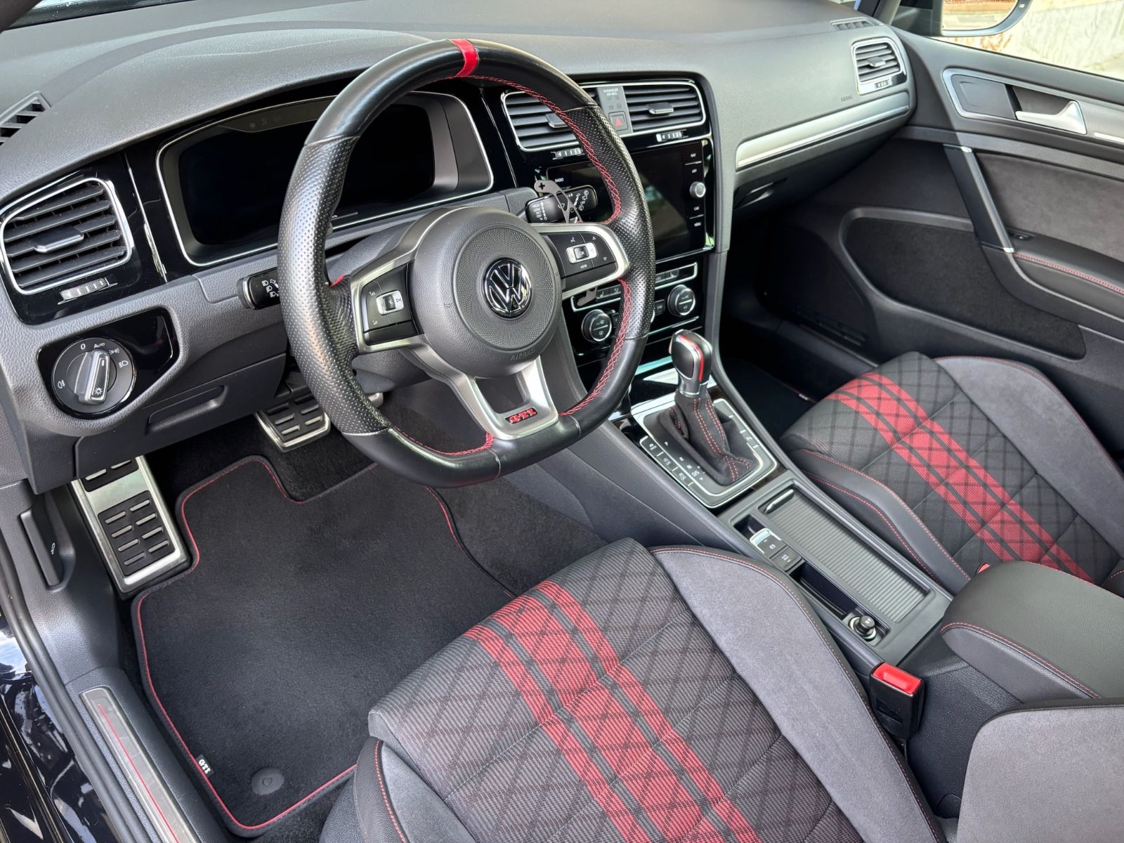 Volkswagen Golf VII GTI TCR Navi Akra LED CarPlay 19zoll foto 15
