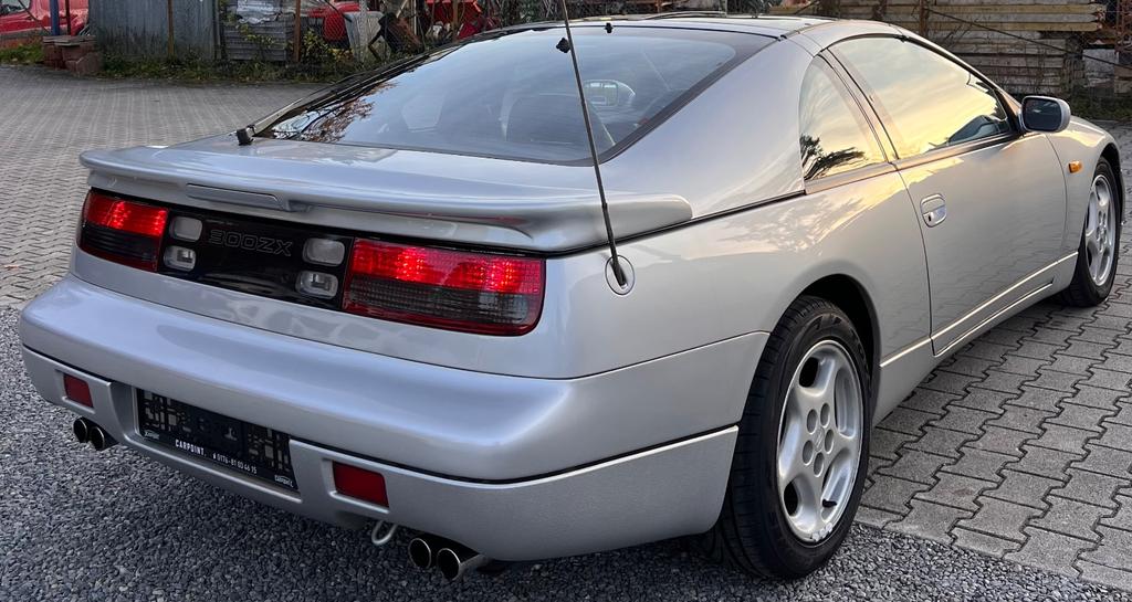 Nissan 300 ZX