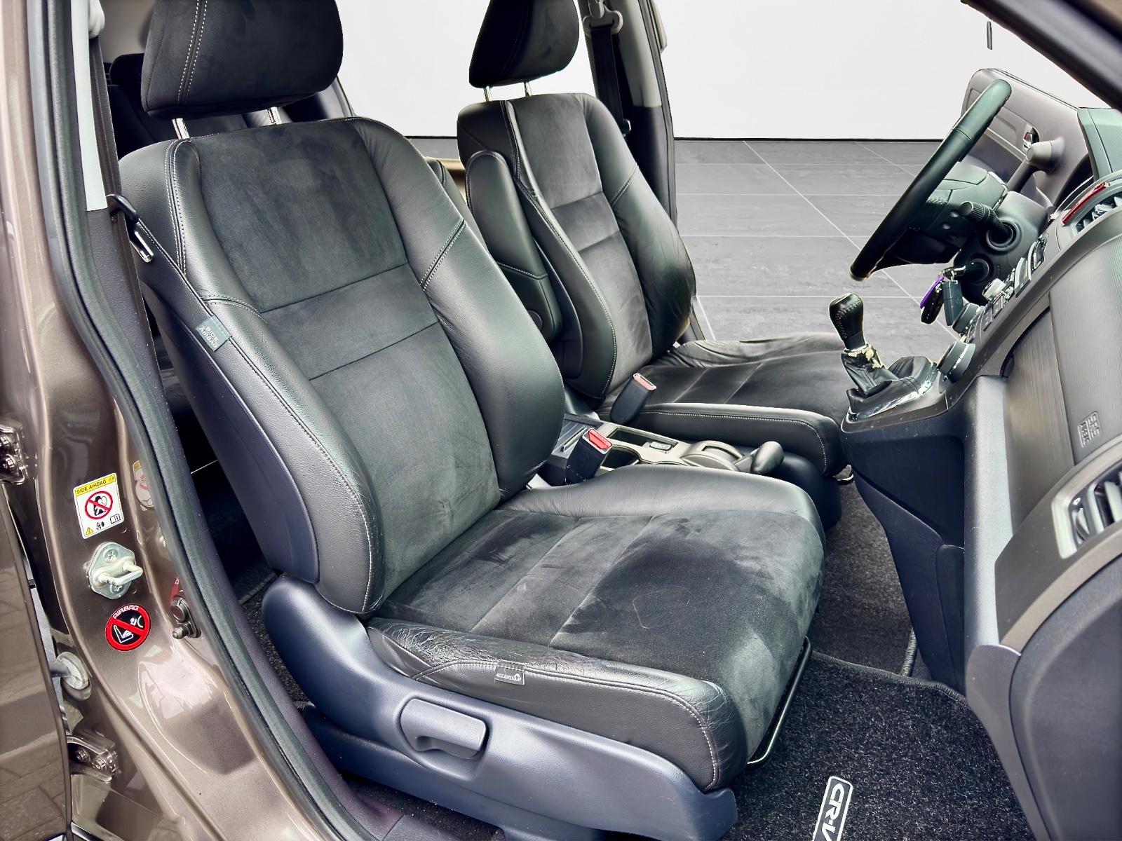 HONDA CR-V 2.2 i-DTEC 150ch 4X4 - CUIR - CHAUFFAGE AUXILIAIRE - SIÈGES CHAUFFANTS - ATTELAGE - CLIM BIZONE